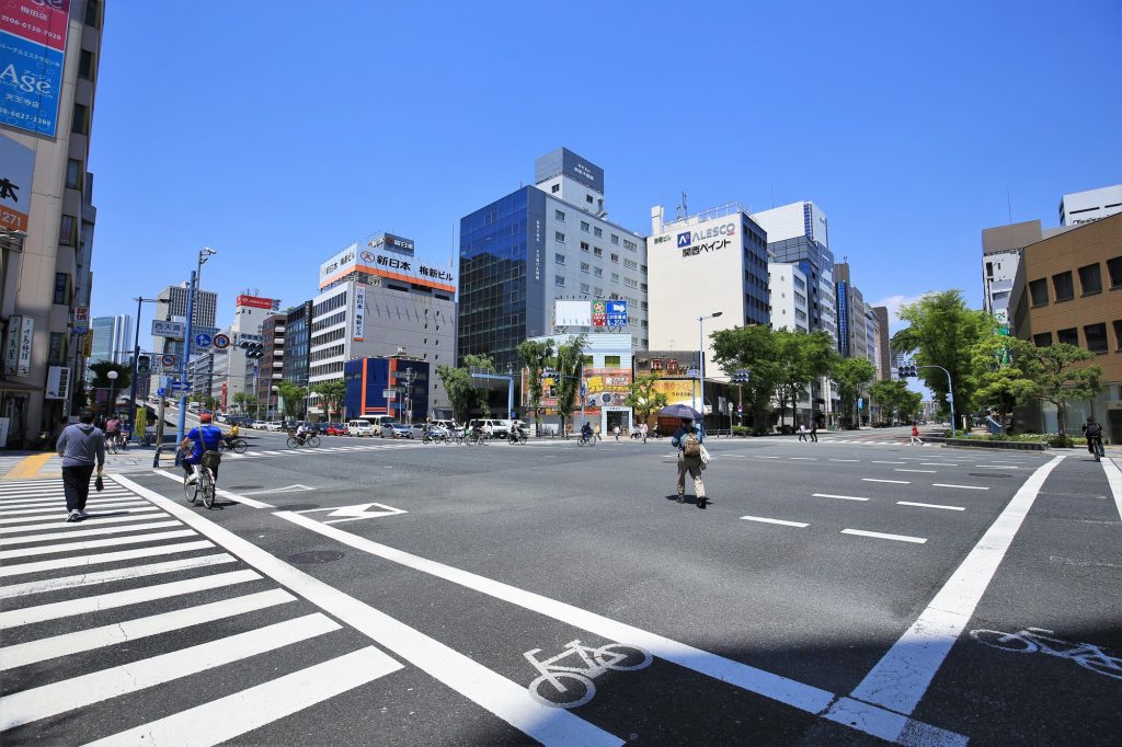 西天満橋の交差点