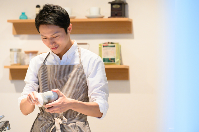 男性　料理