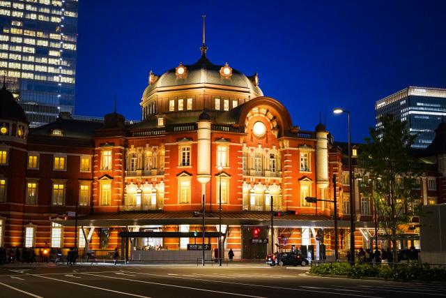 東京駅　夜の駅舎